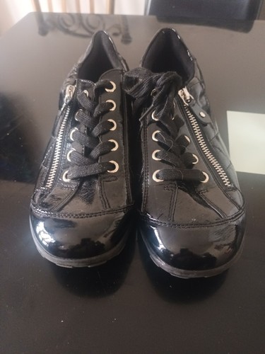 Women shoes pavers black color - pavers,