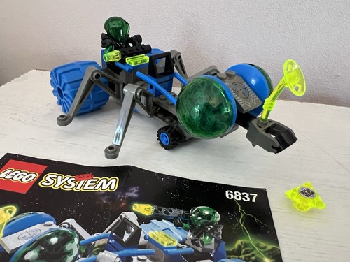 Lego space insectoid - space, cosmic