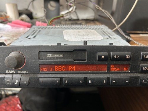 Bmw series e46 - 2001, radio