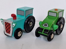 Wooden BRIO Tractors Bob The Builder Travis & Rolley  2001