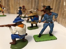 Cowboys & Indians Toy Figures  (Britains Ltd.) 1971. NOTE: Some Odd/Broken etc.