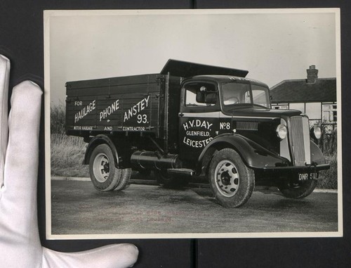 Photography morris truck - of,