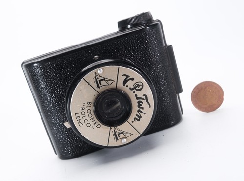 Twin bakelite camera - twin,