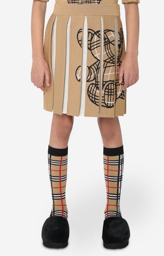 Nwt burberry girl stunning - nwt,