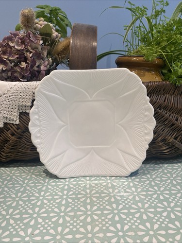 Shelley dainty white art deco - shelley,