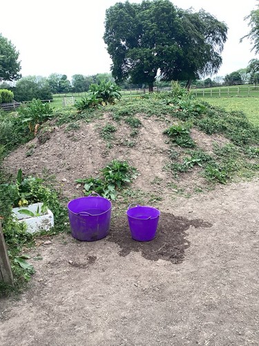 100ton quality topsoil - 100ton,