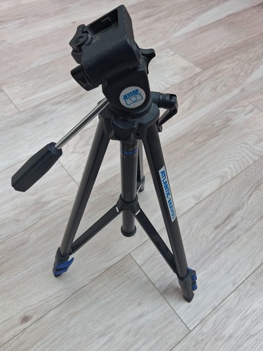 Jessops camera tripod used