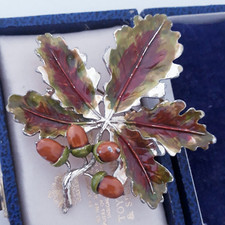 VINTAGE SIGNED EXQUISITE ACORN