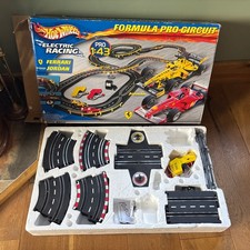 Hot wheels boxed formula pro - hot,