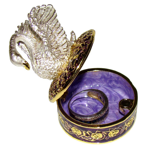 Fabergé swan egg surprised - swan,