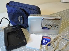 Nikon Coolpix S2 digital