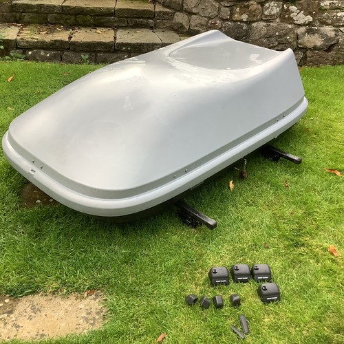 Halfords 470l roof - box,, with