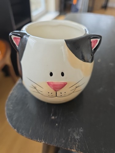 Cat themed cups salt - cups,, pepper
