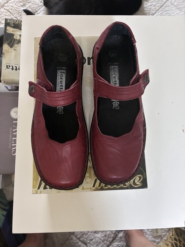 Loretta pavers burgundy - loretta,