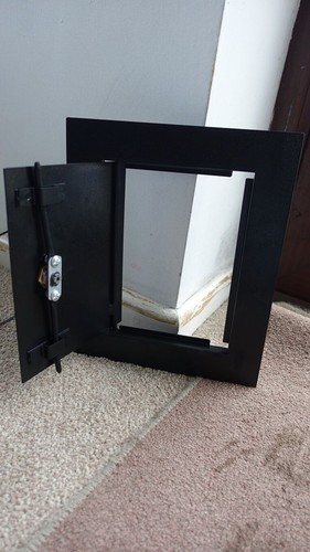 Cash door for kriss - door, sport