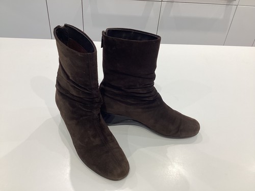 Russell bromley aquatalia - &,