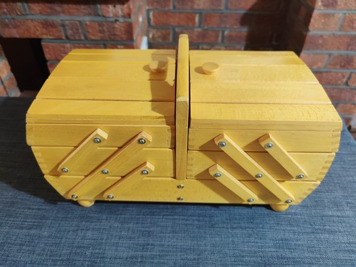Vintage wooden tier - wooden,