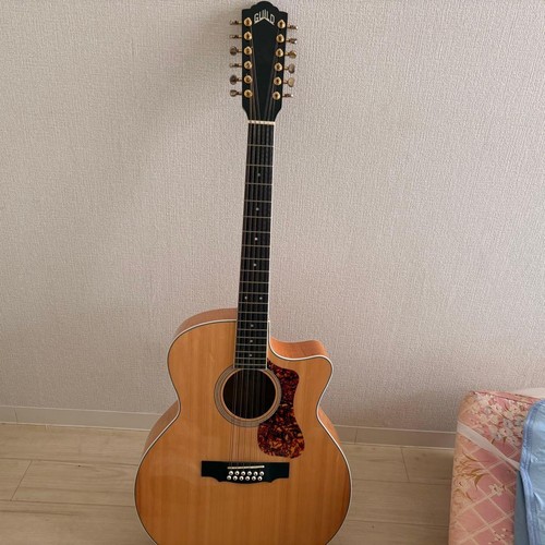 Guild string guitar 25 - 12,