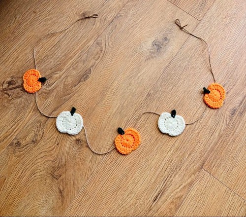 Cream pumpkin crochet - pumpkin, garland