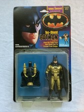 KENNER BATMAN DARK KNIGHT COLLECTION TEC-SHIELD BATMAN 1990