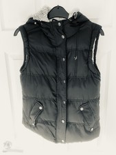 Good Condition.. Ladies Black Hooded Faux Fur Lined Gilet .. Size 8