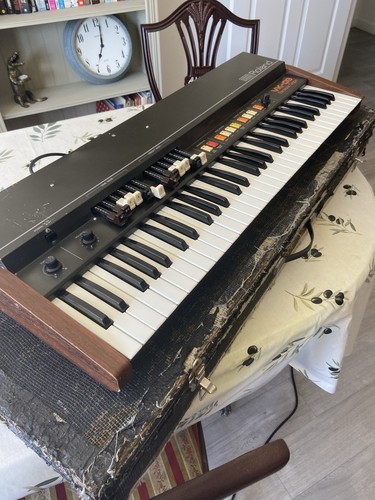 Roland electronic organ - vk-09,