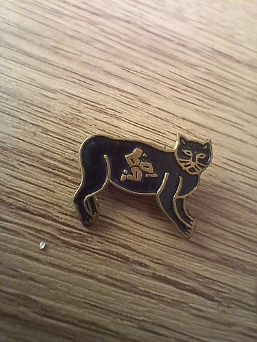 Vtg isle man - manx, badge