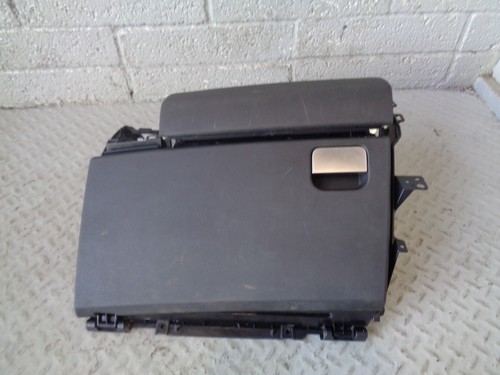 Discovery glove box - glove,