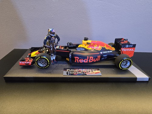 Minichamps red bull rb12 - bull,