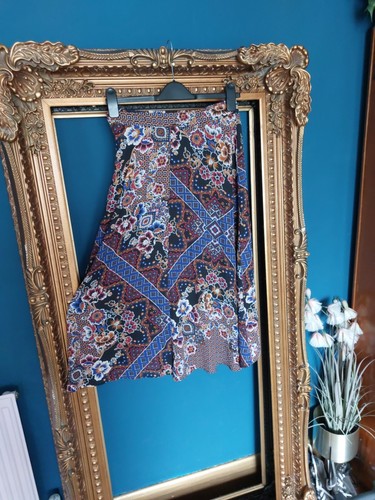 Limited edition skirt sz - limited,