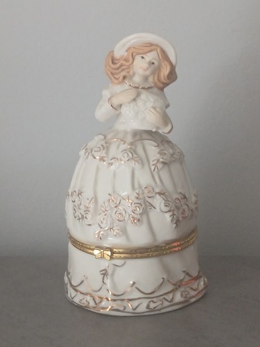 Vintage porcelain lady trinket - lady,