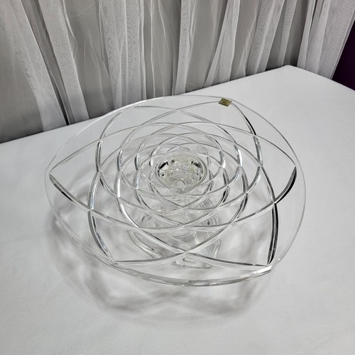 Crystal glass footed cake - 12",