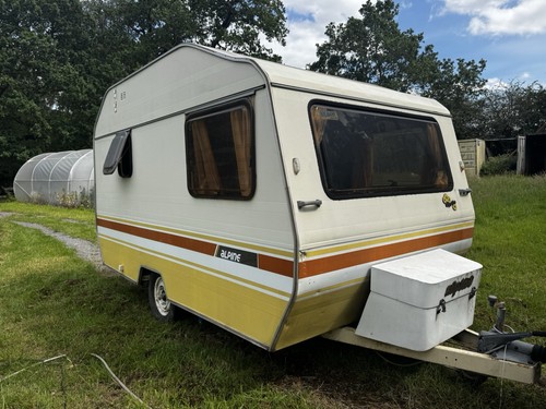 Retro single axle 3berth