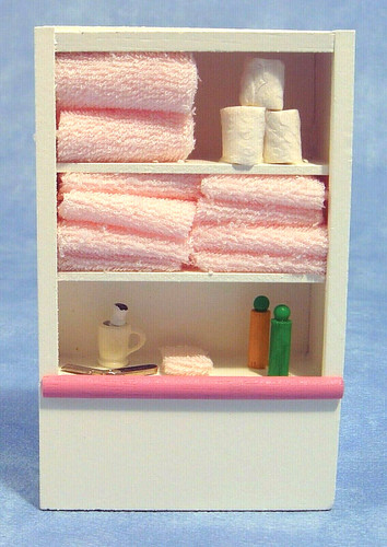 12th dolls house bathroom - ,