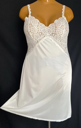 Vintage full slip - full,