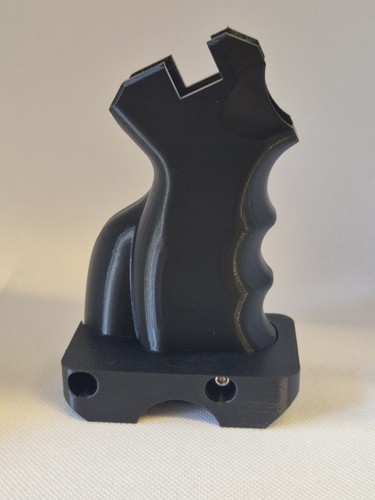 Match target grip for artemis - match,