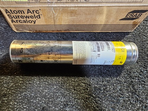 Atom arc 255011827 - arc, carbon