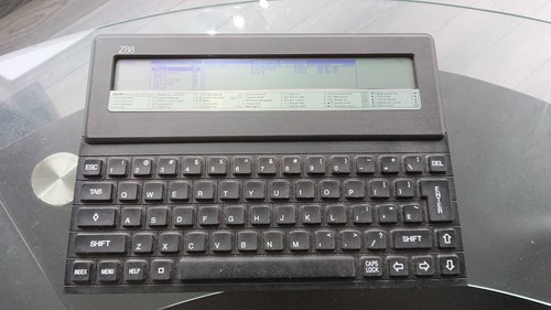 Cambridge z88 vintage computer - cambridge,