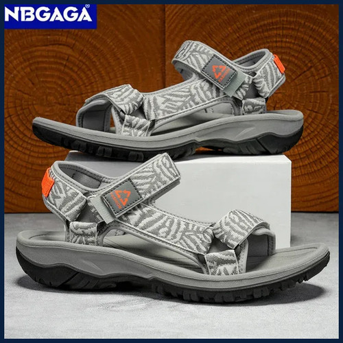 Classic men hiking sport - men's,
