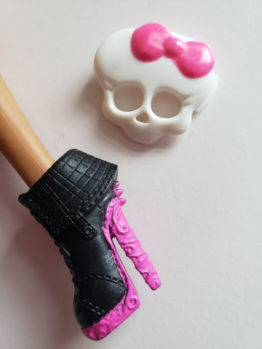 Monster high replacement - monster,
