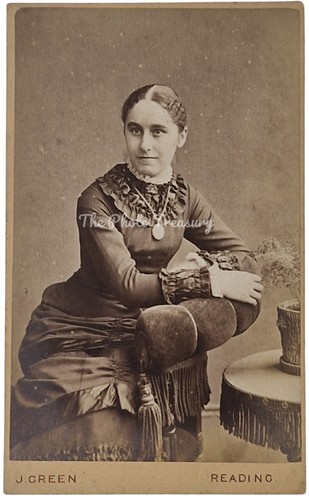 Cdv reading pretty - cdv,