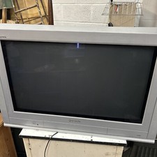 Very Large 32” Panasonic CRT TV TX 32PL10 Retro Television TV Quintrix Film Prop