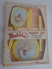 childrens vanity set brush
