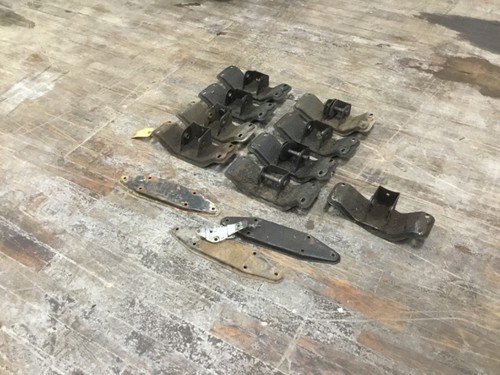 Alfa romeo engine brackets - alfa, 105