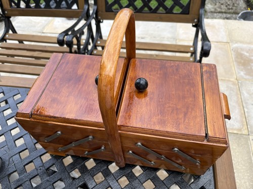 Vintage wooden tier - vintage,