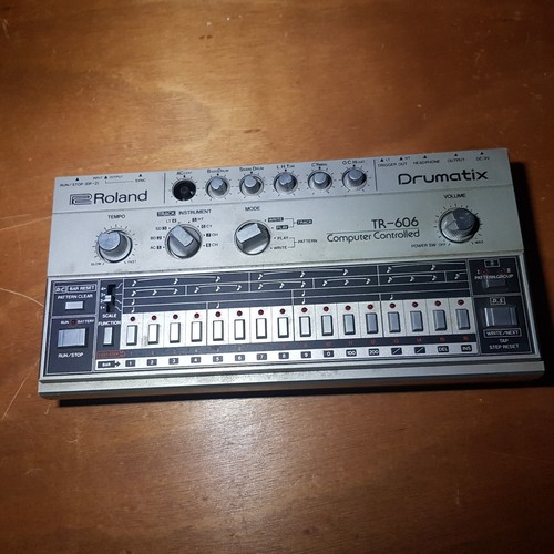Roland 606 drum machine - 606,