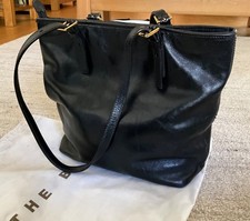 PRE-OWNED - “THE BRIDGE” BLACK LEATHER SHOULDER HANDBAG WITH ZIP CLOSURE