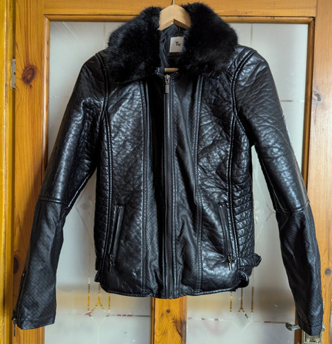 Size black faux leather - size,