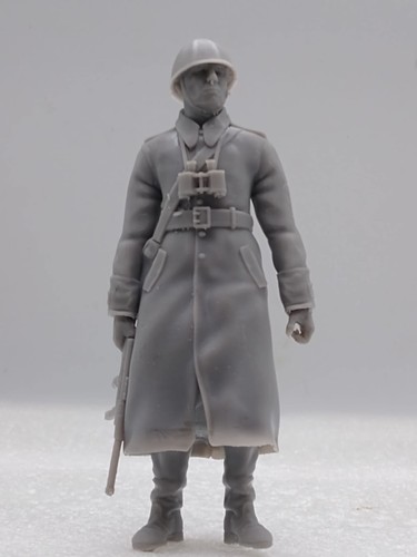 687 16th scale - -solid, resin