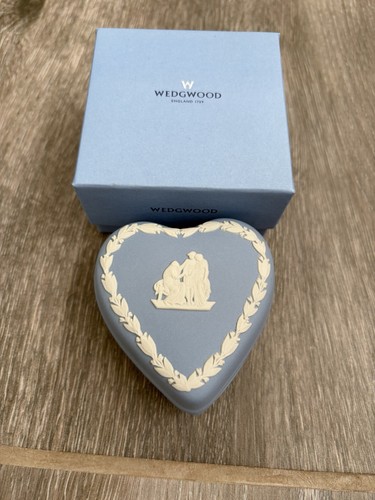 Wedgewood blue jasper ware - blue,